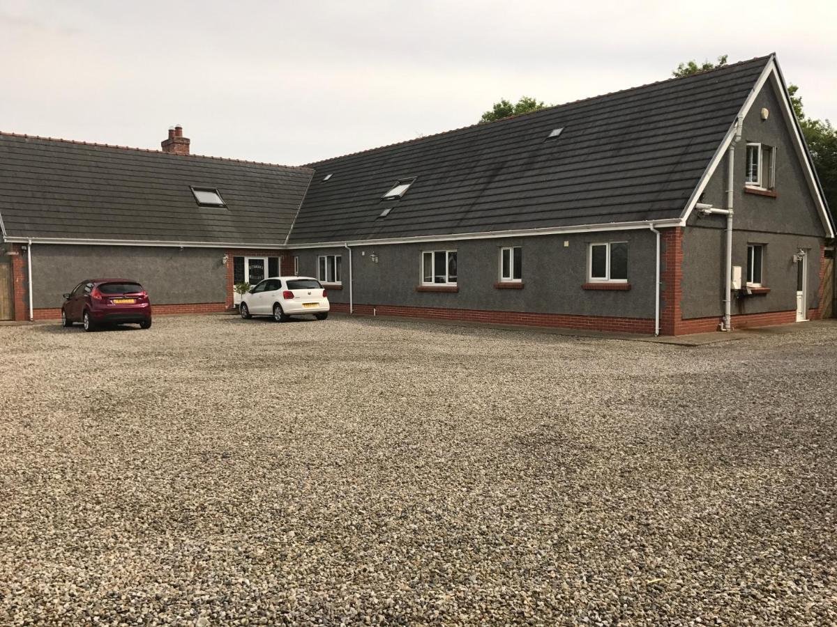 Bed and Breakfast Bwthyn Rhosyn Llannon Exterior foto
